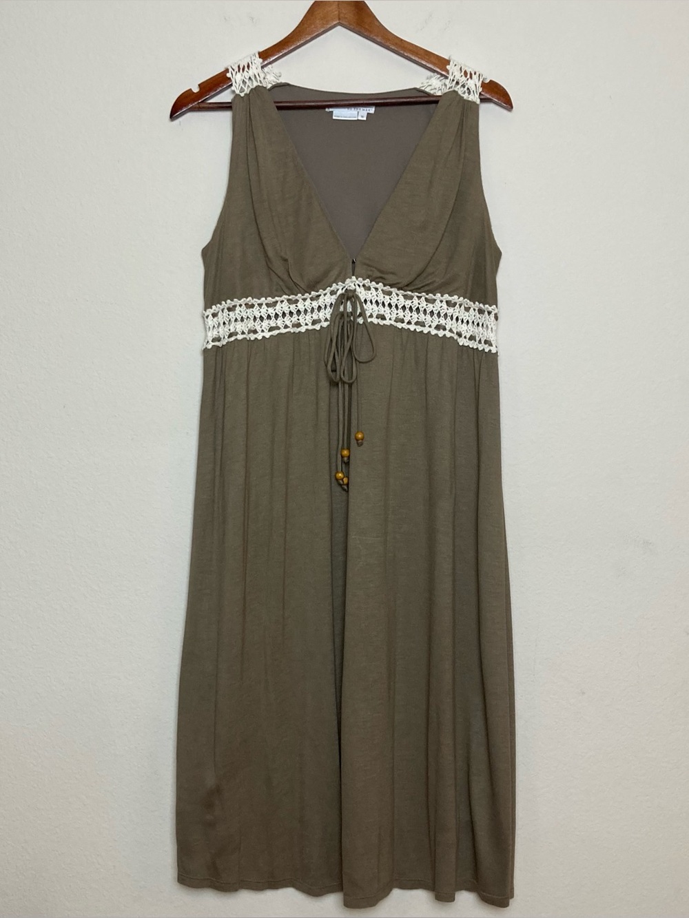 To The Max Crochet Trim Dress SZ M